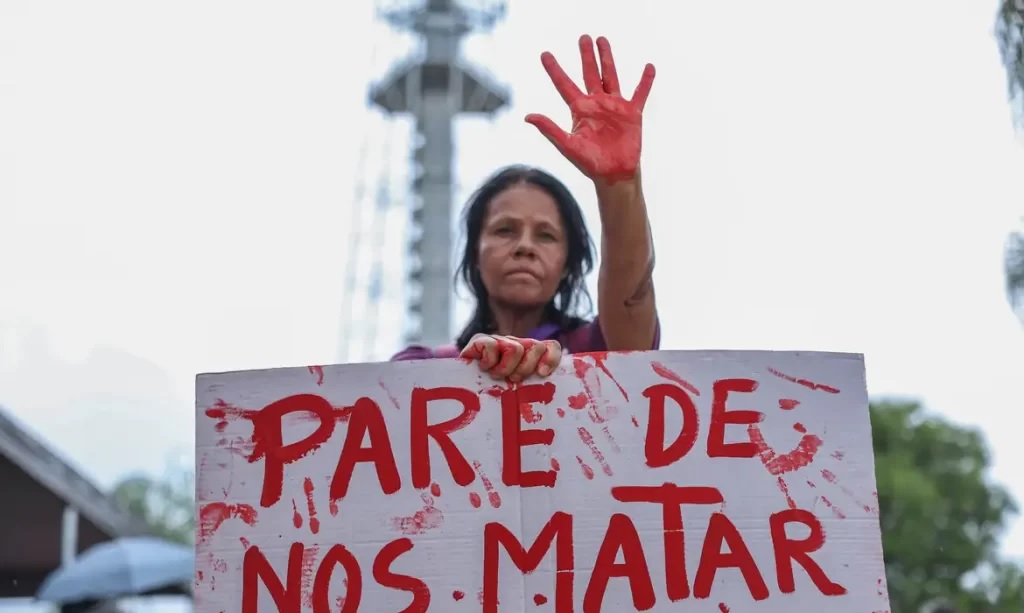 Mulheres negras são maioria das vítimas de feminicídio; Tailândia (PA) faz ato contra a violência sexta (6/3)