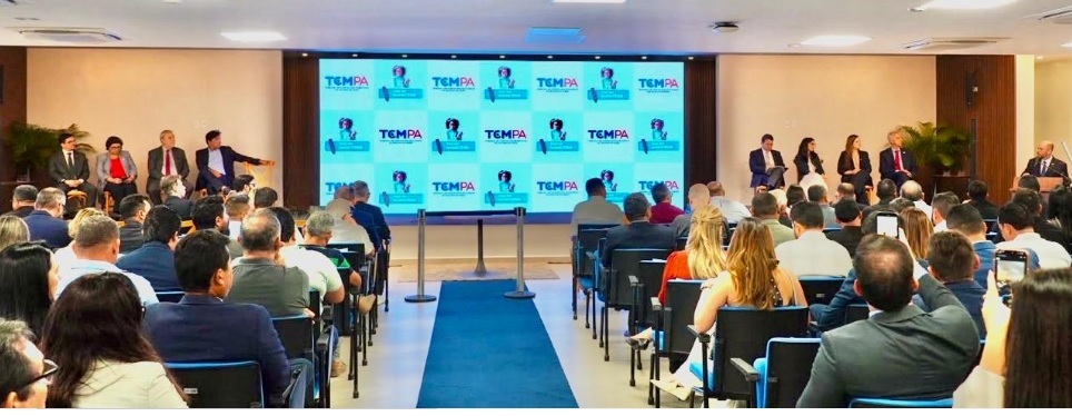 Municípios do PA com menos de 70% de professores concursados assinam TAG do Magistério no TCM